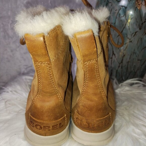 Sorel Explorer II Faux Fur waterproof velvet tan leather boots. - Picture 7 of 9
